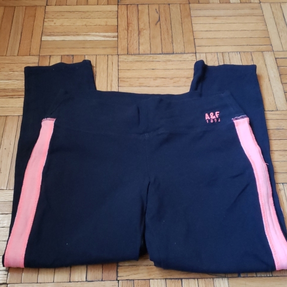 Abercrombie and Fitch Crop Pink Stripe Leggings - Picture 2 of 5